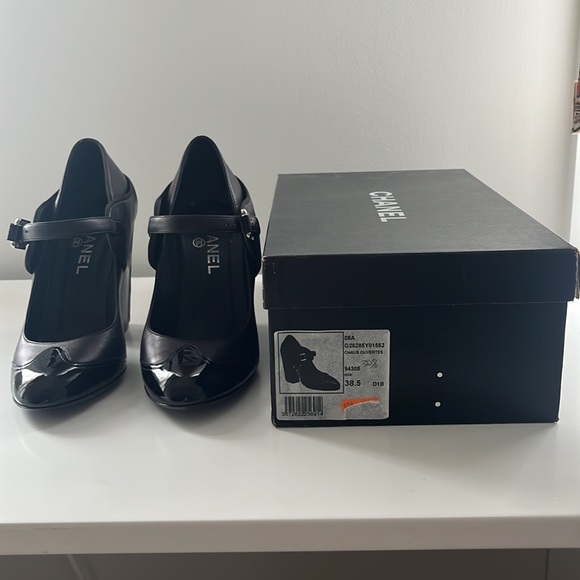 Chanel Black Mary Jane Block Heel - Picture 8 of 10